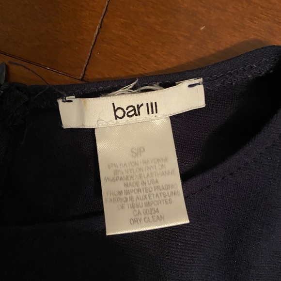 Bar III Small navy blue dress with lace detail - Picture 7 of 7